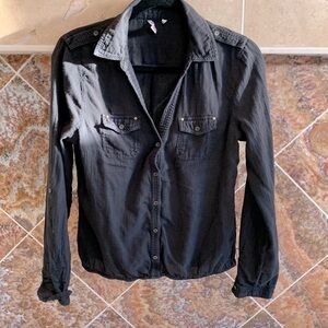 Women’s GUESS - Size M- Black Long Sleeve Button Front Blouse